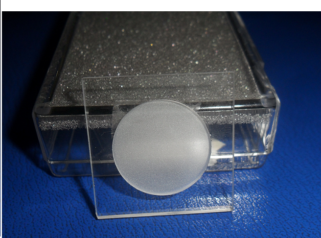 Zero Diffraction Plate for XRD sample: 30 x 30 x 2.5 mm with Cavity 20 ID x 1.0 mm, 2sp, SiO2 Crystal - ZeroSO303025S2cavity20D